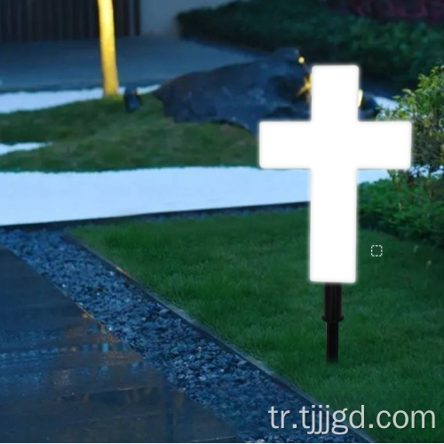 Güneş enerjili çapraz çim lambası